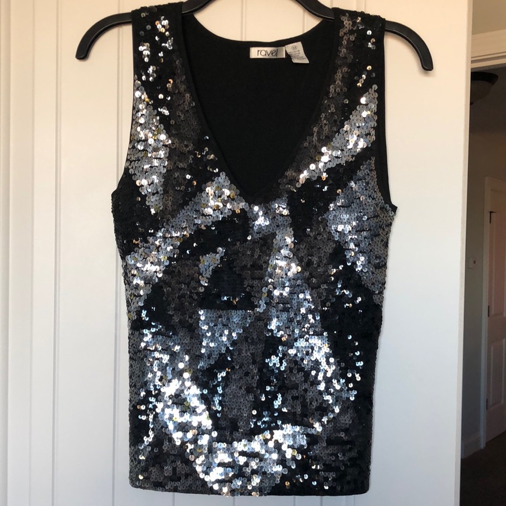Ravel Women's Sequined‎ Top Medium Black Gray Shimmer
